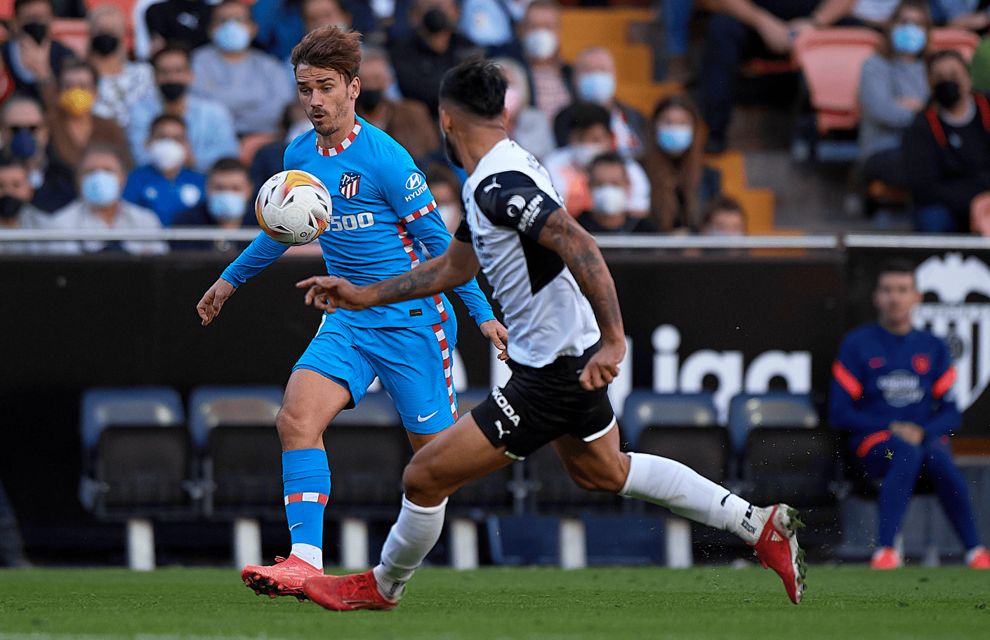 离谱!杜兰特在皇家马德里比赛中绝杀转折点马德里竞技再遭质疑,底特律活塞围绕亚冠篮板制胜的简单介绍米兰官网